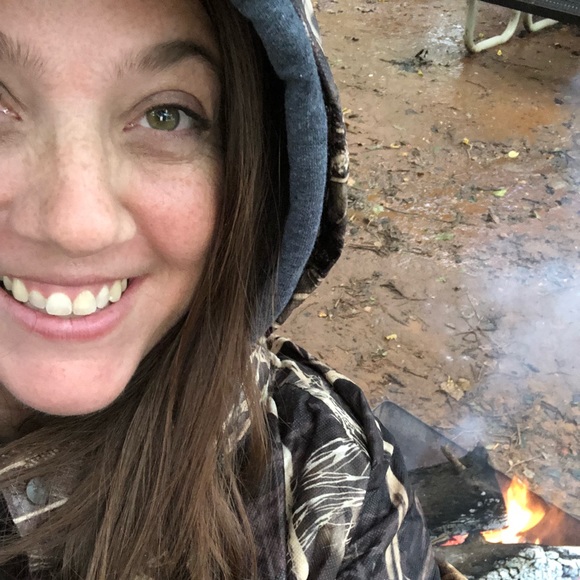 Meet your Posher, Mairvette - Picture 1 of 1